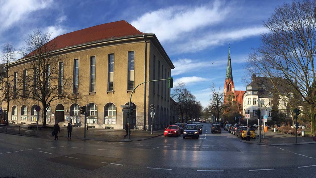 Altbau vom Rathaus Zehlendorf am Teltower Damm Ecke Kirchstr in Berlin Zehlendorf Berlin Berlin D