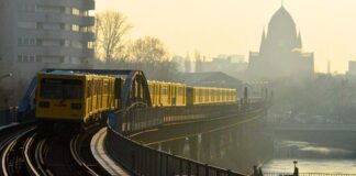 U-Bahn am Halleschen Tor