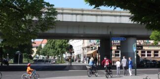 Breitenbachplatz