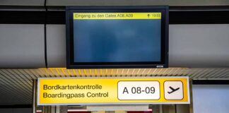 Flughafen TXL Corona