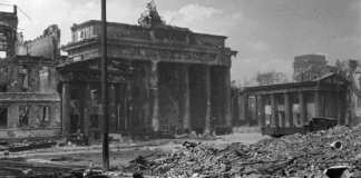Digitale Projekte erinnern an 75 Jahre Kriegsende und die Befreiung Europas vom Nationalsozialismus.