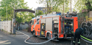 Feuer auf dem Gelände des Berliner Restaurants Freischwimmer