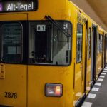 Vom 28. März bis zum 19. Juni entfällt am U-Bahnhof Ullsteinstraße der Halt auf Gleis 1 in Richtung Alt-Mariendorf. In Fahrtrichtung Alt-Tegel halten die Züge planmäßig. Archivbild: IMAGO
