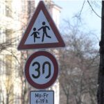 Lichterfelde: Initiative fordert Tempo 30 vor Grundschule