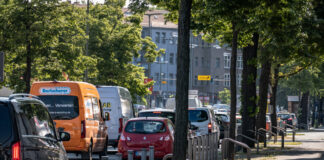 Ollenhauerstraße Kurt-Schumacher-Platz. IMAGO/Jürgen Ritter