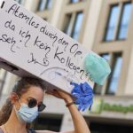 Unbefristeter Pflegestreik in Berliner Charite und Vivantes-Kliniken Deutschland, Berlin: Beschäftigte der Berliner Krankenhäuser Charite und Vivantes fordern mehr Personal und einen TVöD. Sowie bessere Arbeitsbedingungen und ein höhere Bezahlung der Beschäftigten in Tochterfirmen. Ohne Notdienstvereinbarung werden ca. 1500 Bettengesperrt und Operationen verschoben.