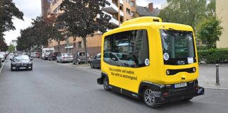 Kleine Gelben Tegel E-Minibusse