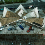 Ahornblatt beim Abriss