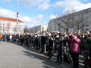 Solidarität mit der Ukraine: Kundgebung vor dem Rathaus Schöneberg. Bild: Bezirksamt Tempelhof-Schöneberg