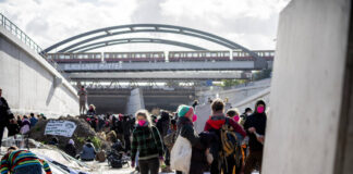 Derzeit laufen die Arbeiten am 16. Bauabschnitt der A100 von Neukölln bis nach Treptow. Auch dieses Vorhaben ist höchst umstritten. Umweltaktivisten besetzten im vergangenen Herbst die Baustelle. Bild: IMAGO/aal.photo
