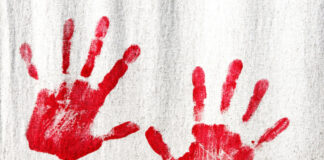 Auch kreativ: Abdruck von Kinderhänden an einer Wand. Bild: IMAGO/McPHOTO