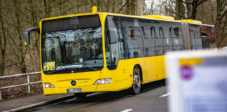 Nach massiven Beschwerden hat der Subunternehmer Gelenkbusse der BVG angemietet. Bild: IMAGO/Jürgen Ritter