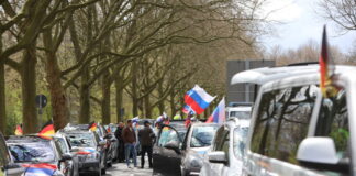 Pro-russischer Autokorso in Berlin wurde abgesagt. Bild: IMAGO / xcitepress (Symbolbild)