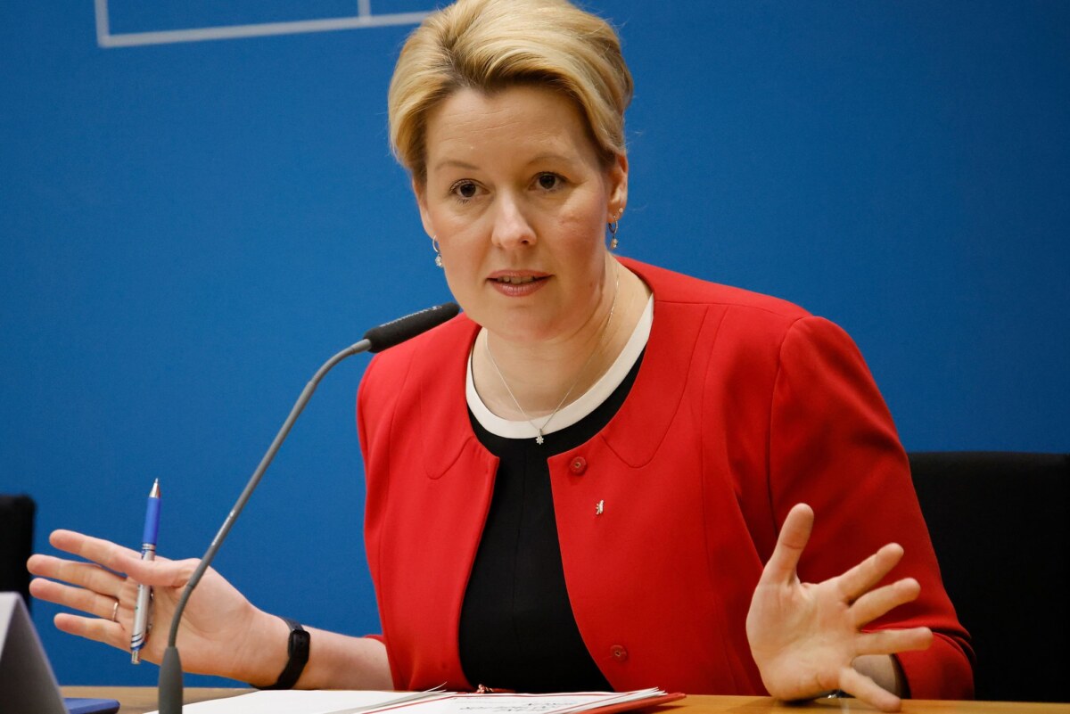 Franziska Giffey (SPD), Regierende Bürgermeisterin von Berlin, spricht.