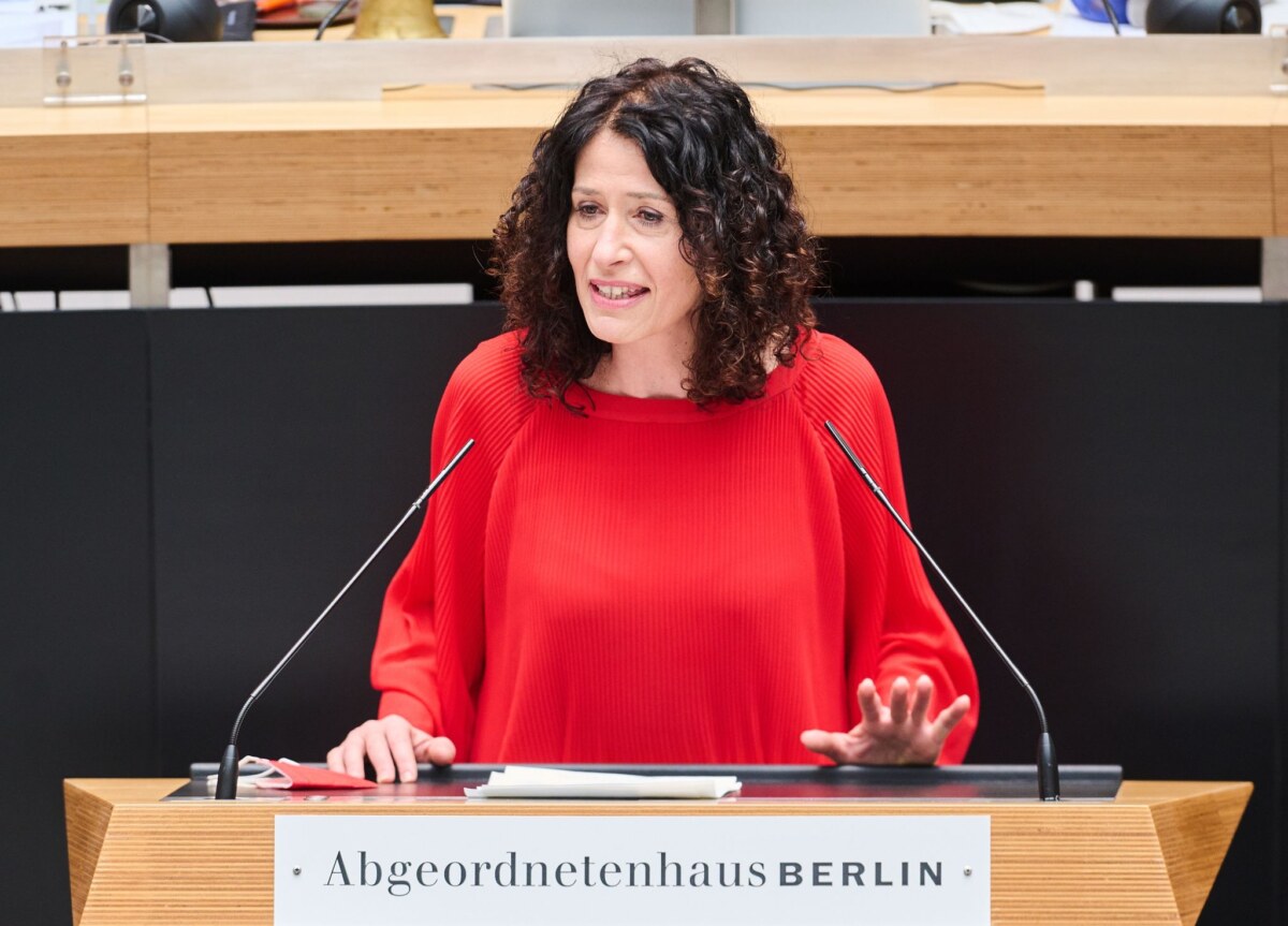 Bettina Jarasch (Bündnis90/Die Grünen) will den Weiterbau der A100 verhindern. Foto: Annette Riedl/dpa
