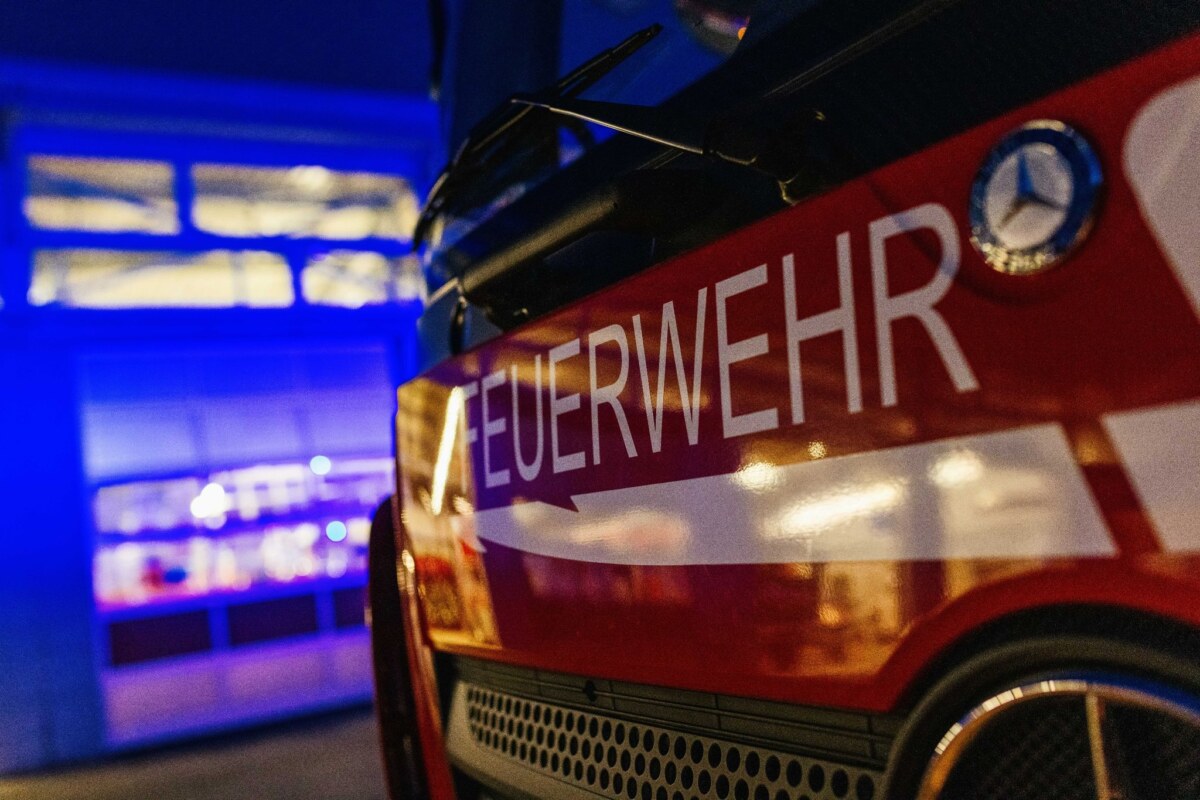 Ein Einsatzfahrzeug der Feuerwehr.