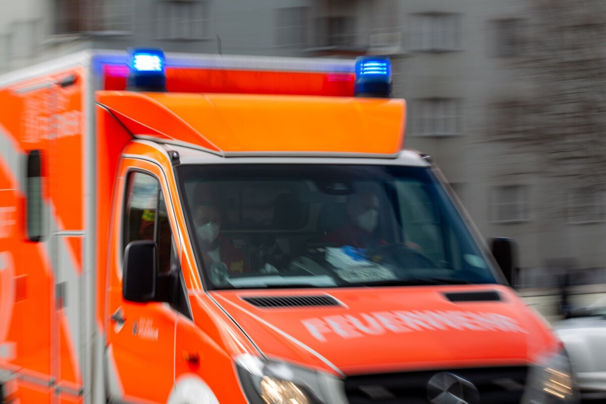 Berliner Polizisten setzten Reizgas ein - Mann wurde bewusstlos. Foto: Fernando Gutierrez-Juarez/dpa/Symbolbild