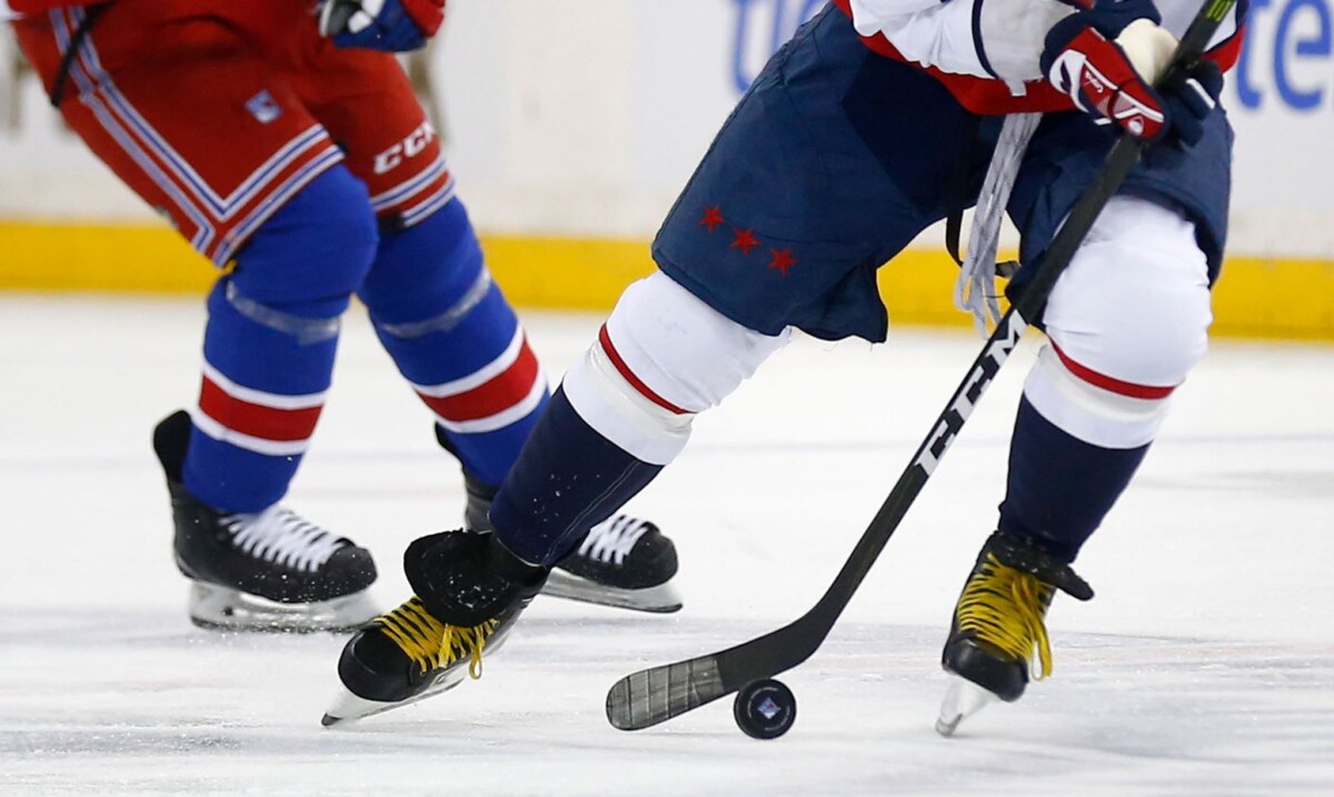 Die Eisbären erlitten am SOnntag eine NIederlage gegen die Adler Mannheim. Foto: John Munson/AP/dpa/Symbolbild