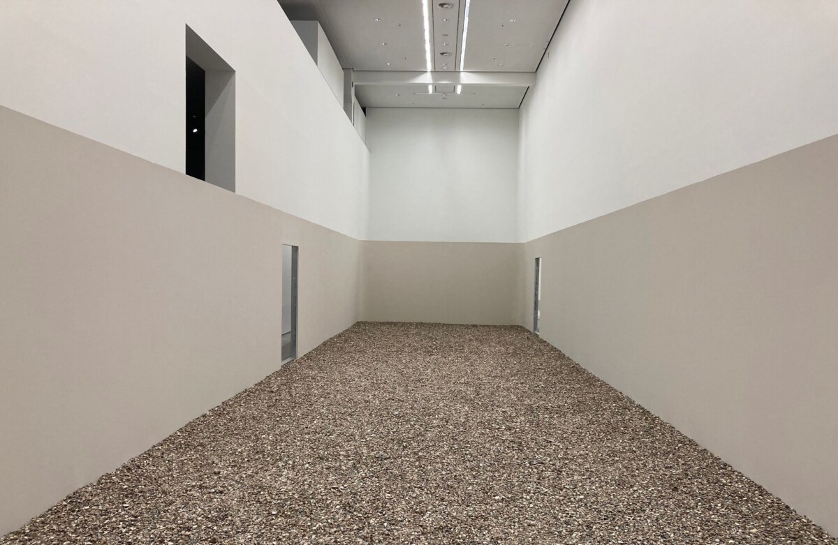 "Tectonic Tender» heißt die Ausstellung der Bildhauerin und Installationskünstlerin Nina Canell.