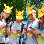 Pokémon-GO-Fans auf Pokémon-Jagd. Bild: IMAGO /Friedrich Stark