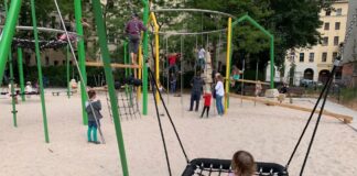 Spielplatz-Eröffnung in der Luckauer Straße