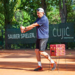 Trainer Yuriy zeigt, wie's geht