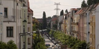 Ein Blick auf die Weitlingstraße in Lichtenberg-Mitte. Foto: IMAGO / Hohlfeld