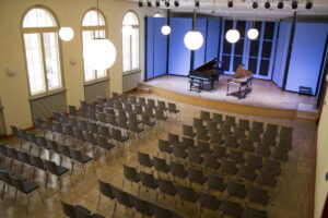 Der Saal der Musikschule Friedrichshain-Kreuzberg. Foto: Max Mille