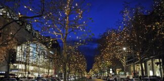 Weihnachtlich beleuchteter Kurfuerstendamm, Deutschland, Berlin Festive illuminated Kurfuerstendamm, Germany, Berlin BLW