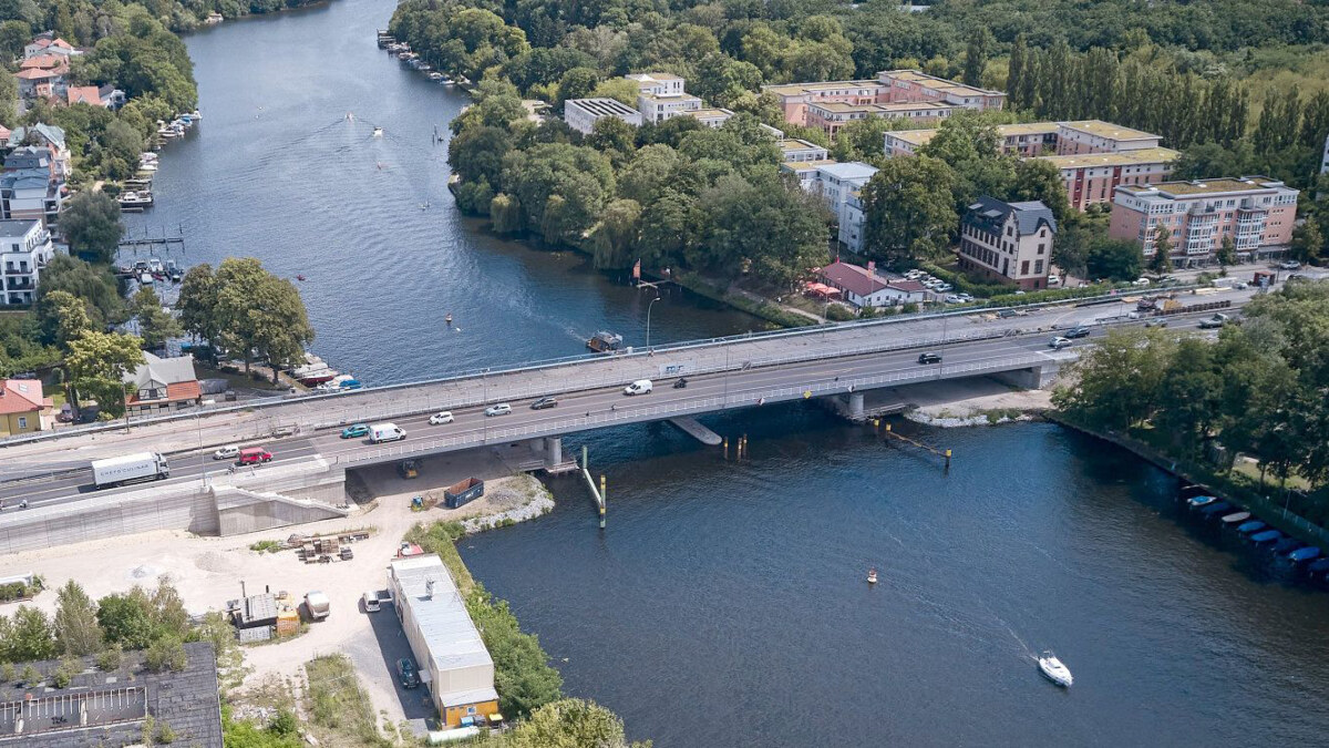 Luftbild der Bauarbeiten an der Salvador-Allende-Brücke. Bild:
