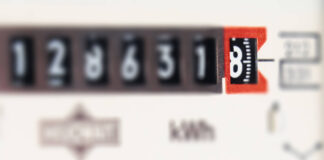 Ein Berliner Durchschnittshaushalt muss ab dem 1. Februar für Strom rund 17 Euro mehr im Monat einplanen.  Bild: iMAGO/Kosecki