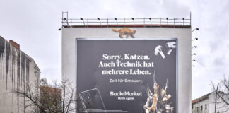 Dieses Werbeplakat verdeckt drei Seiten eines Mietshauses an der Sonnenallee in Neukölln. Bild: IMAGO/Michael Handelmann
