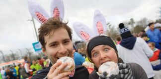 Erst laufen, dann Pfannkuchen. Bild: IMAGO / Camera 4