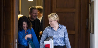 Gut gelaunt nach der Senatssitzung: Franziska Giffey (SPD), Bettina Jarasch (Grüne), Klaus Lederer (Linke). Bild: IMAGO / Emmanuele Contini