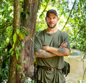 Der Survival- & Bushcraft-Trainer Maurice Ressel im brasilianischen Urwald am Amazonas. Foto: Lupus