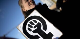 Rund um den Internationalen Frauentag am 8. März ist auch in Lichtenberg einiges los. Bild: IMAGO/IPON