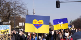 Großdemonstration unter dem Motto Stoppt den Krieg. Frieden und Solidarität für die Menschen in der Ukraine.