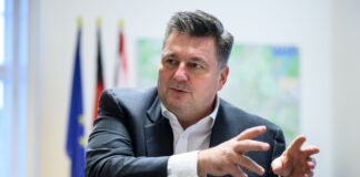 Andreas Geisel (SPD), Berliner Senator für Stadtentwicklung, Bauen und Wohnen, bei einem Interview mit der Deutschen Presse-Agentur.