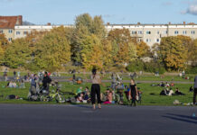 Spielwiese, grüne Lunge und Treffpunkt: All das ist das Tempelhofer Feld seit Jahren. Bild: IMAGO/Jürgen Held