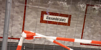 Die Baustelle am Bahnhof Alexanderplatz. Bild: IMAGO/Emmanuele Contini