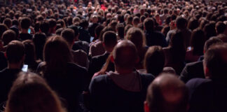 Volle Säle: Darauf haben die Berliner Bühnen und Opernhäuser lange gewartet. Bild: iStock/Getty Images Plus/Ksenia Lyubasova