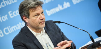 Der Kommentar zu Habecks grüner Politik von BAB-Herausgeber Harald Wahl führte zu zahlreichen Leserreaktionen. Wir fassen zusammen und reagieren darauf. Foto: IMAGO / Mike Schmidt