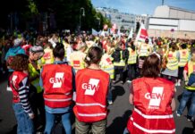 Die Gewerkschaften Verdi und GEW haben in Berlin zu Warnstreiks in kommunalen Kitas aufgerufen.