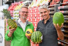 Fruchthof-Chef Nils Doerwald (l.) und Wochenmarktbetreiber Nikolaus Fink planen einen Weltrekordversuch.