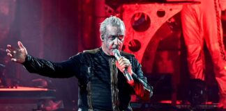 Ein Gedicht des Rammstein-Sängers Till Lindemann sorgt bei Fans für Spekulationen. (Archivbild)