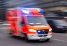 Ein 85-jähriger Radfahrer, der nach einem Sturz ins Krankenhaus gebracht wurde, ist inzwischen gestorben. (Foto - Illustration)