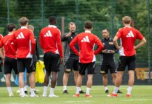 Bo Svensson (M) leitet wieder das Training beim 1. FC Union Berlin.