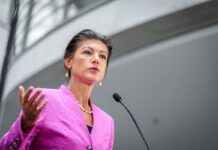 Parteigründerin Sahra Wagenknecht will künftige Landesregierungen mit BSW-Beteiligung auf außenpolitische Ziele festlegen (Archivbild)