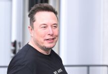 Elon Musk will sich des hohen Krankenstands im Tesla-Werk in Grünheide annehmen.