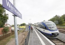 Der Bahnhof in Werneuchen wurde bereits modernisiert - fahren von hier aus in einigen Jahren wieder Züge nach Wriezen? (Archivbild)